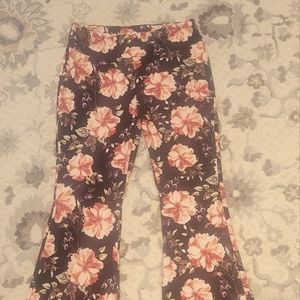 Bell bottom leggings